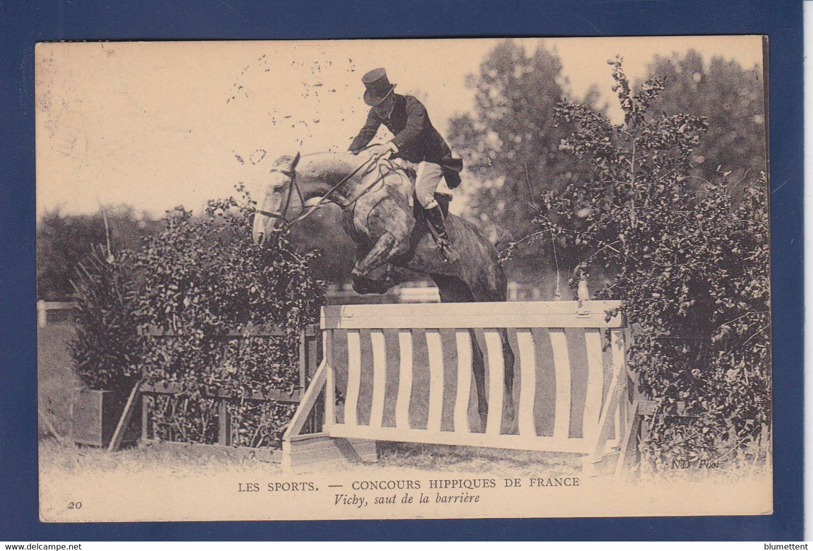 CPA Cheval Horse Circulé Concours Hippique Vichy - Paarden