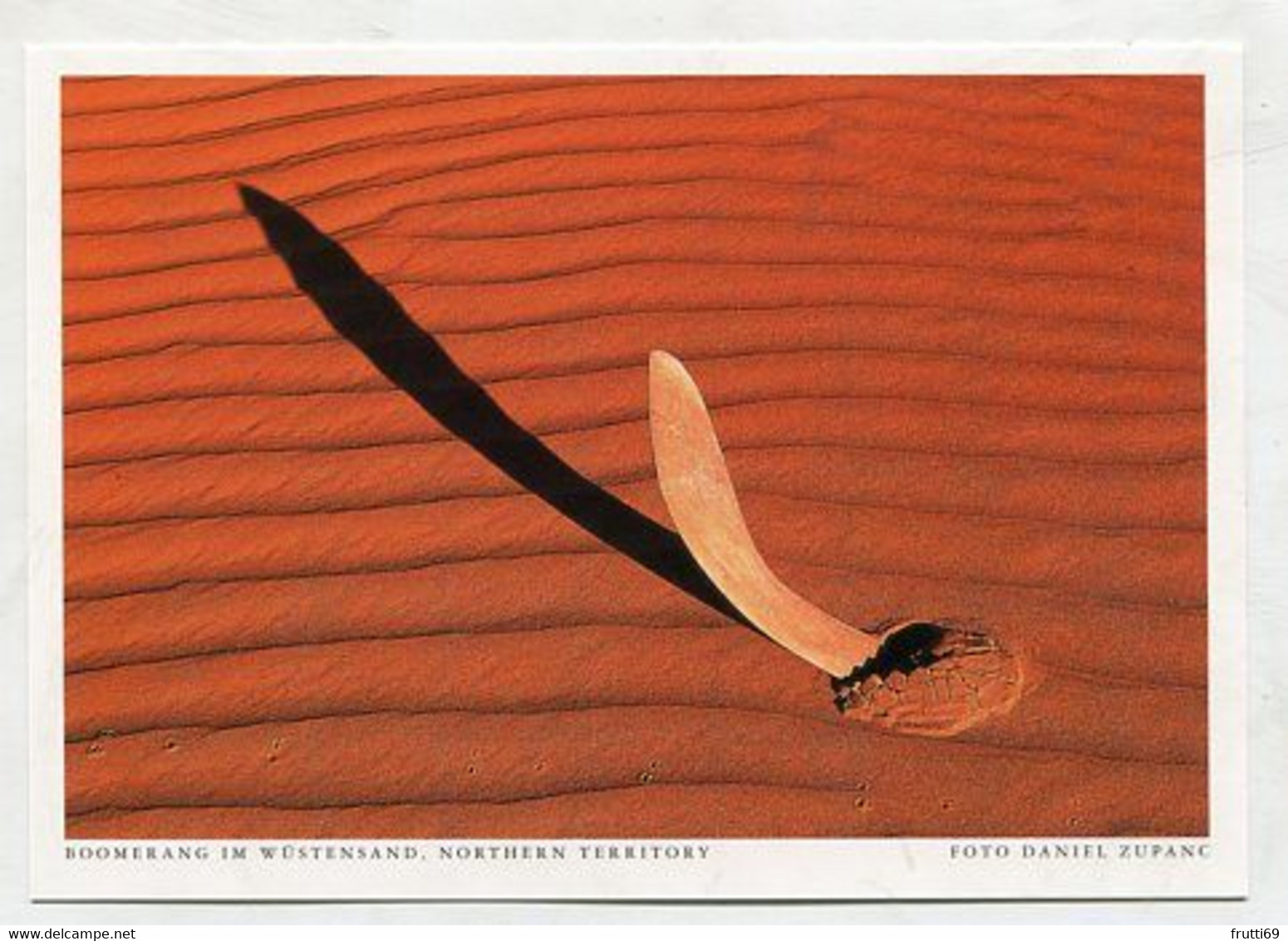 AK 06565 AUSTRALIA - Northern Territory - Boomerang Im Wüstensand - Unclassified