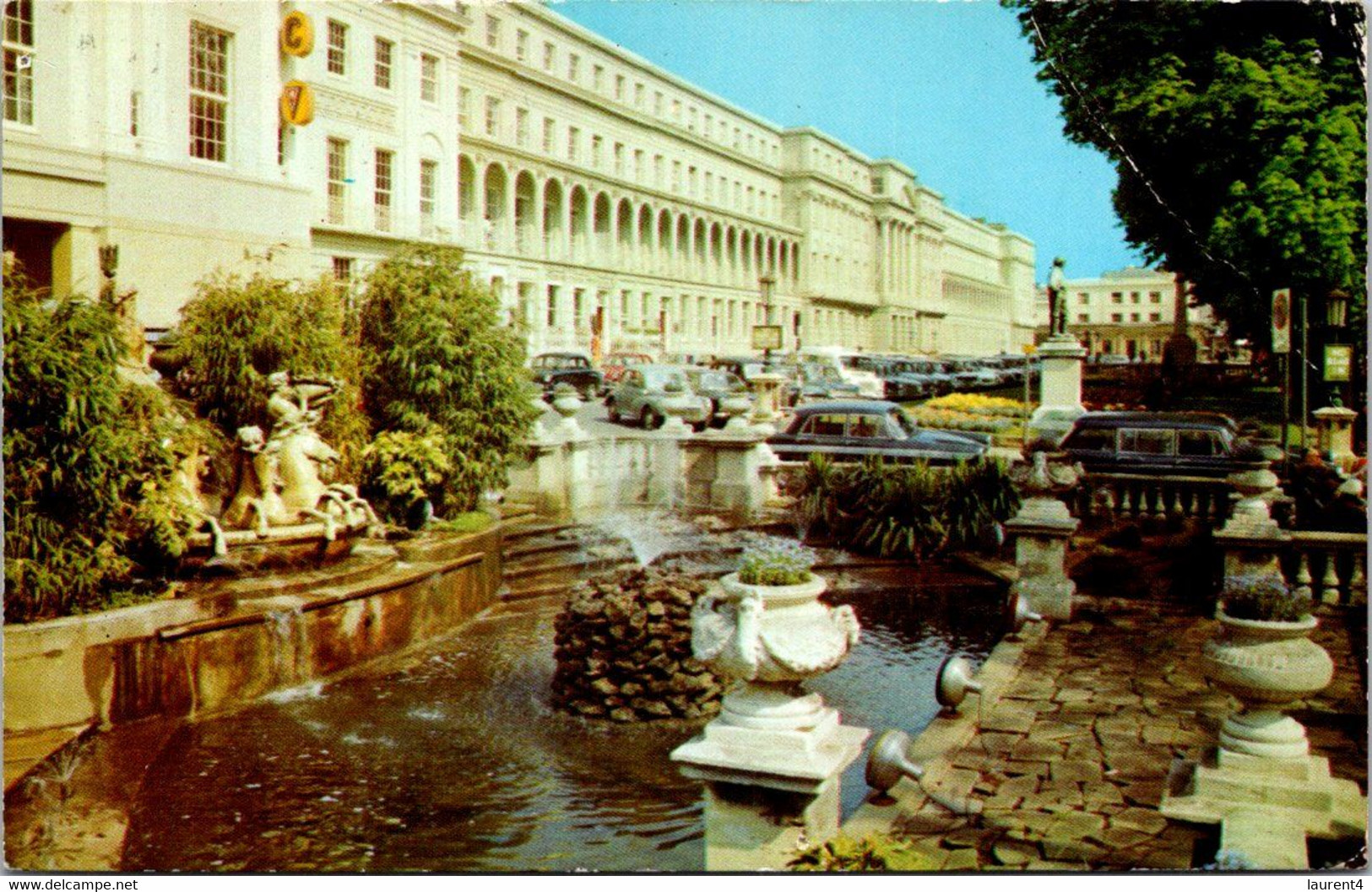 (1 B 8) UK - Posted To Australia 1972 - Cheltenham Neptune FOuntain - Cheltenham