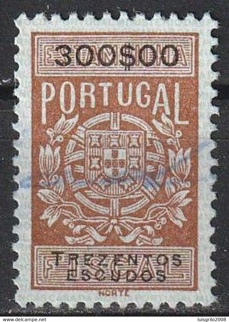 Fiscal/ Revenue, Portugal - Estampilha Fiscal -|- Série De 1940 - 300$00 - Used Stamps