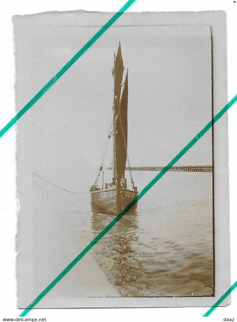 Bateau De Pêche Vissersboot Vers 1913 Nieuwpoort ? Oosduinkerke ? Oostende ?  Photo 6,5x9 - Bateaux