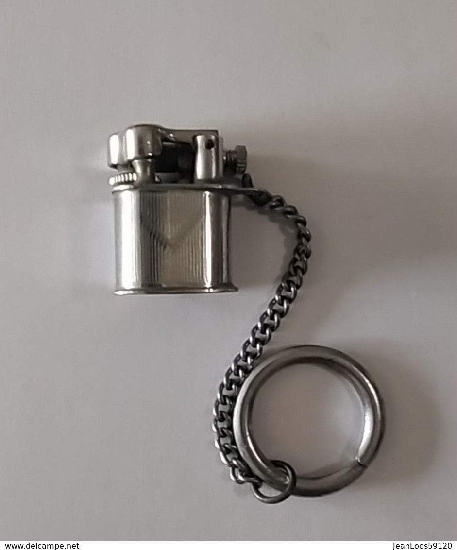 Mini Briquet Pygmy Lighter Porte Clé - Autres & Non Classés