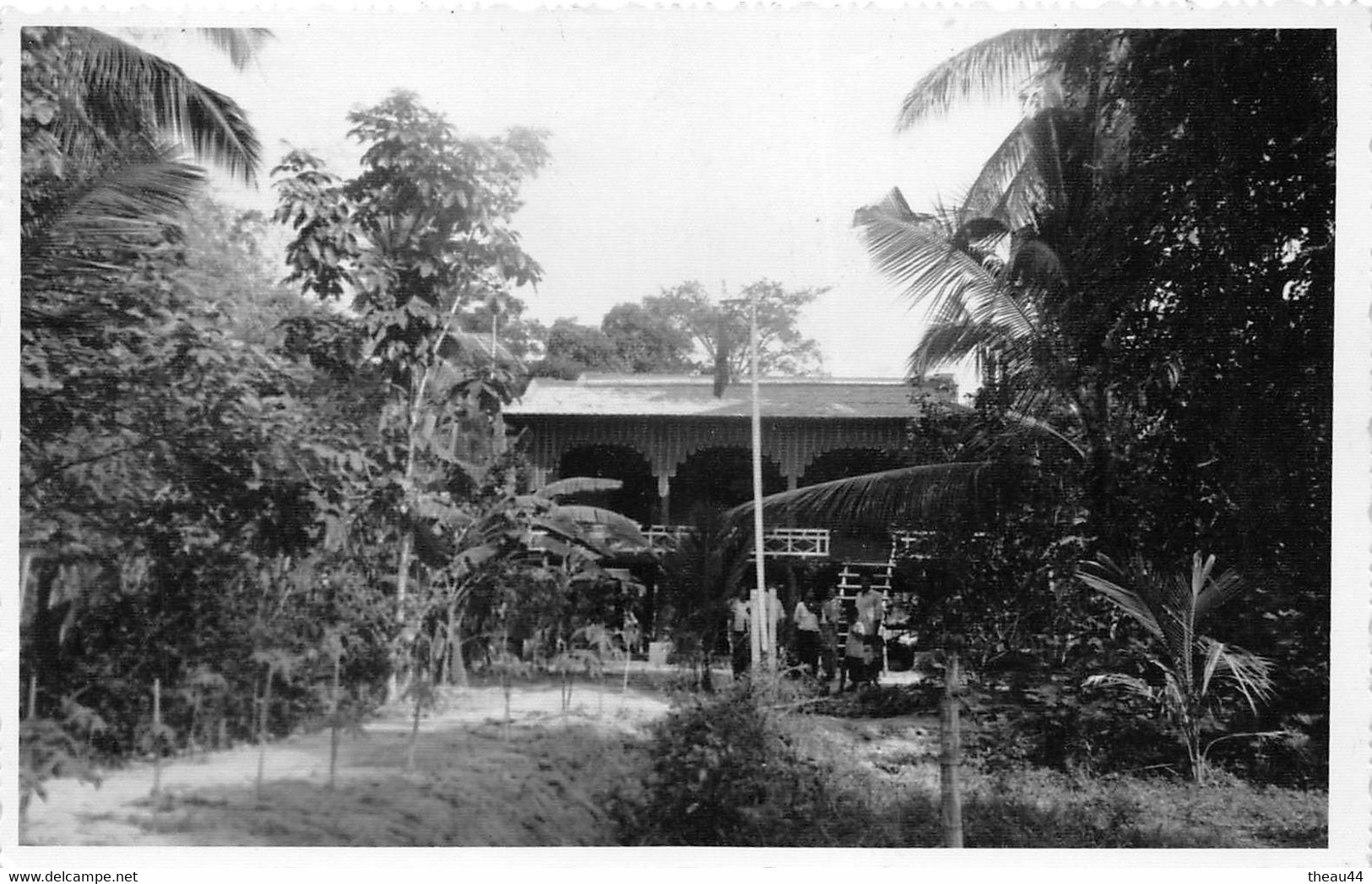 ¤¤  -   CAMBODGE  -  Cliche D'une Maison De Riche Paysan Dans Un Village Catholique    -   Voir Description   -   ¤¤ - Cambodge