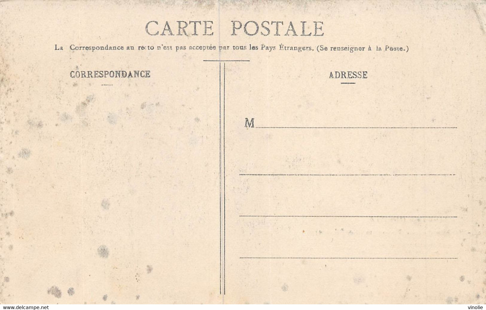 PIE-T-PL-21-4445 : FOIRE ET MARCHE. LES MARCHANDES DE FROMAGES - Kermissen