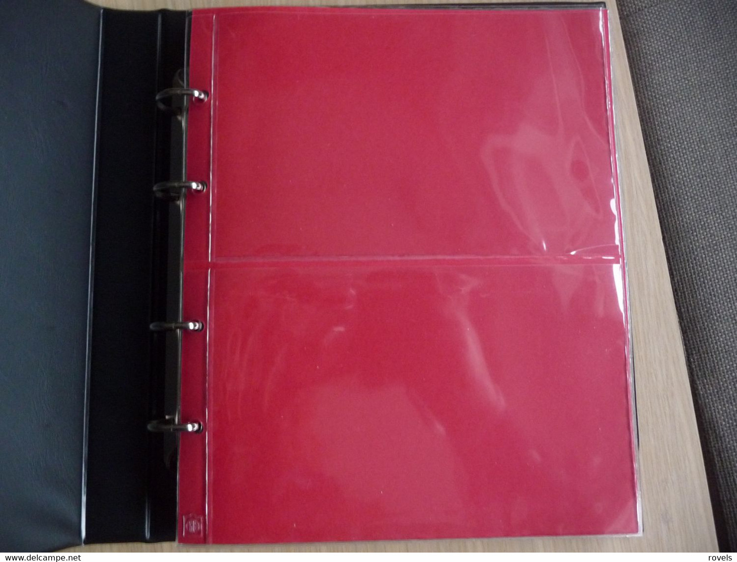 Hartberger Combi PTT-mapjes Album Kleur Rood Met  2 Boeken Met Elk 15 Bladen.. - Stock Sheets