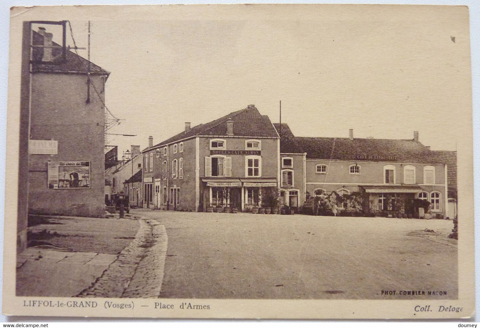 PLACE D'ARMES - LIFFOL Le GRAND - Liffol Le Grand