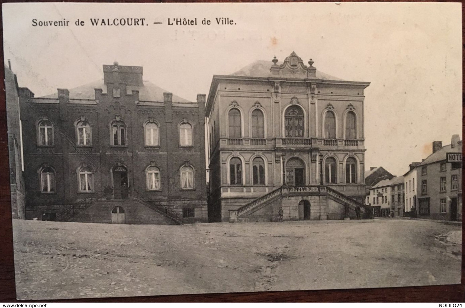 Cpa, Souvenir De Walcourt, L'Hôtel De Ville, (éd Sylvain Lagouge, Photographe à Thuin), Non écrite, BE - Walcourt