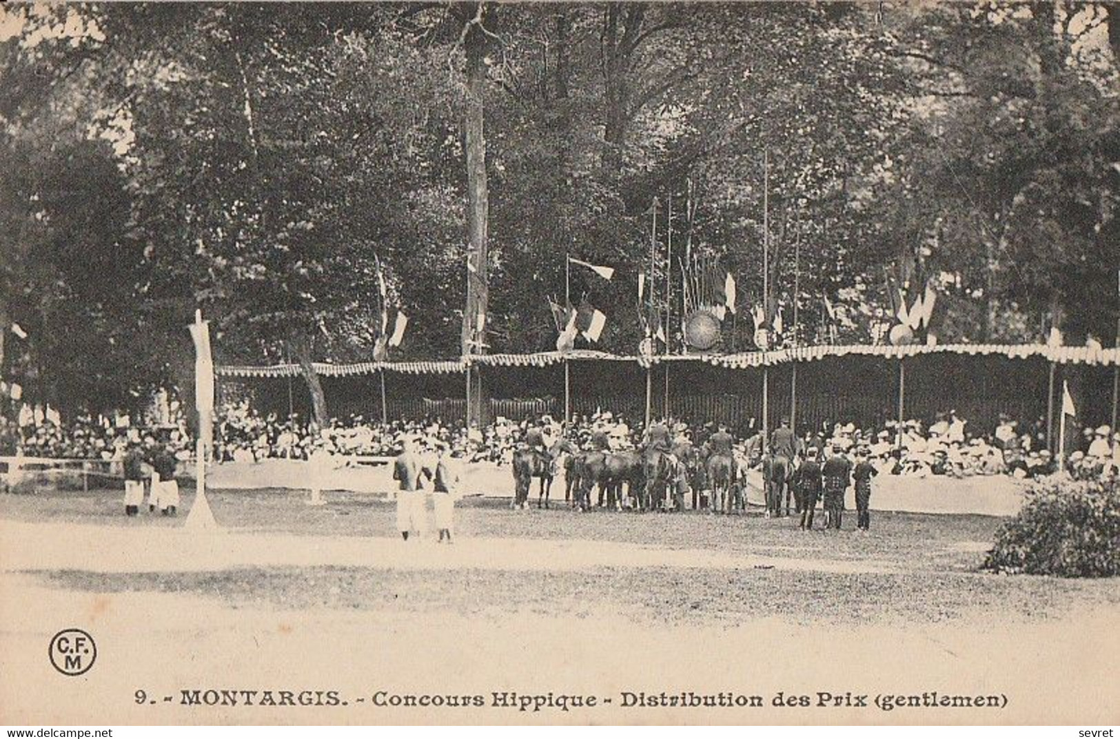 MONTARGIS. - Concours Hippique. Distribution Dex Prix (gentlemen) - Montargis