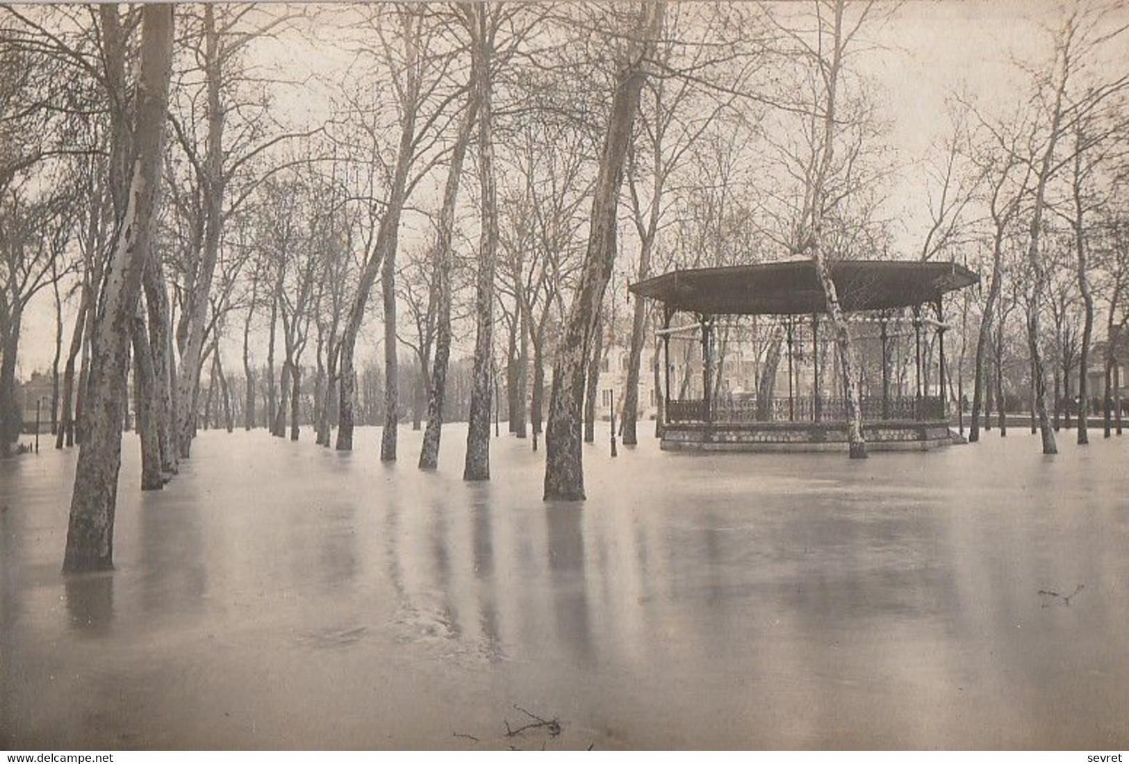 MONTARGIS. - Inondations.  Kiosque à Musique. Carte-Photo Très Rare - Montargis
