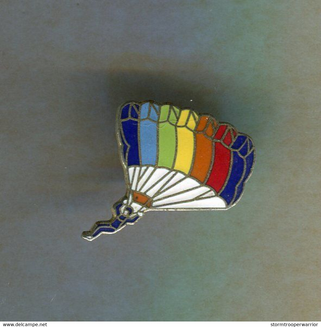 Pin's - Parachutiste Parachutisme - Parachutting