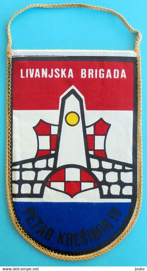 HVO - BRIGADA PETAR KRESIMIR IV (LIVNO) - Very Old Larger Pennant * Bosnia And Herzegovina * Croatia Army Croatie - Flags