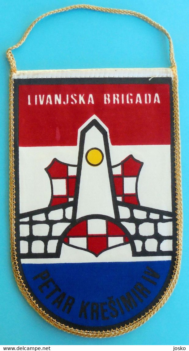 HVO - BRIGADA PETAR KRESIMIR IV (LIVNO) - Very Old Larger Pennant * Bosnia And Herzegovina * Croatia Army Croatie - Flaggen