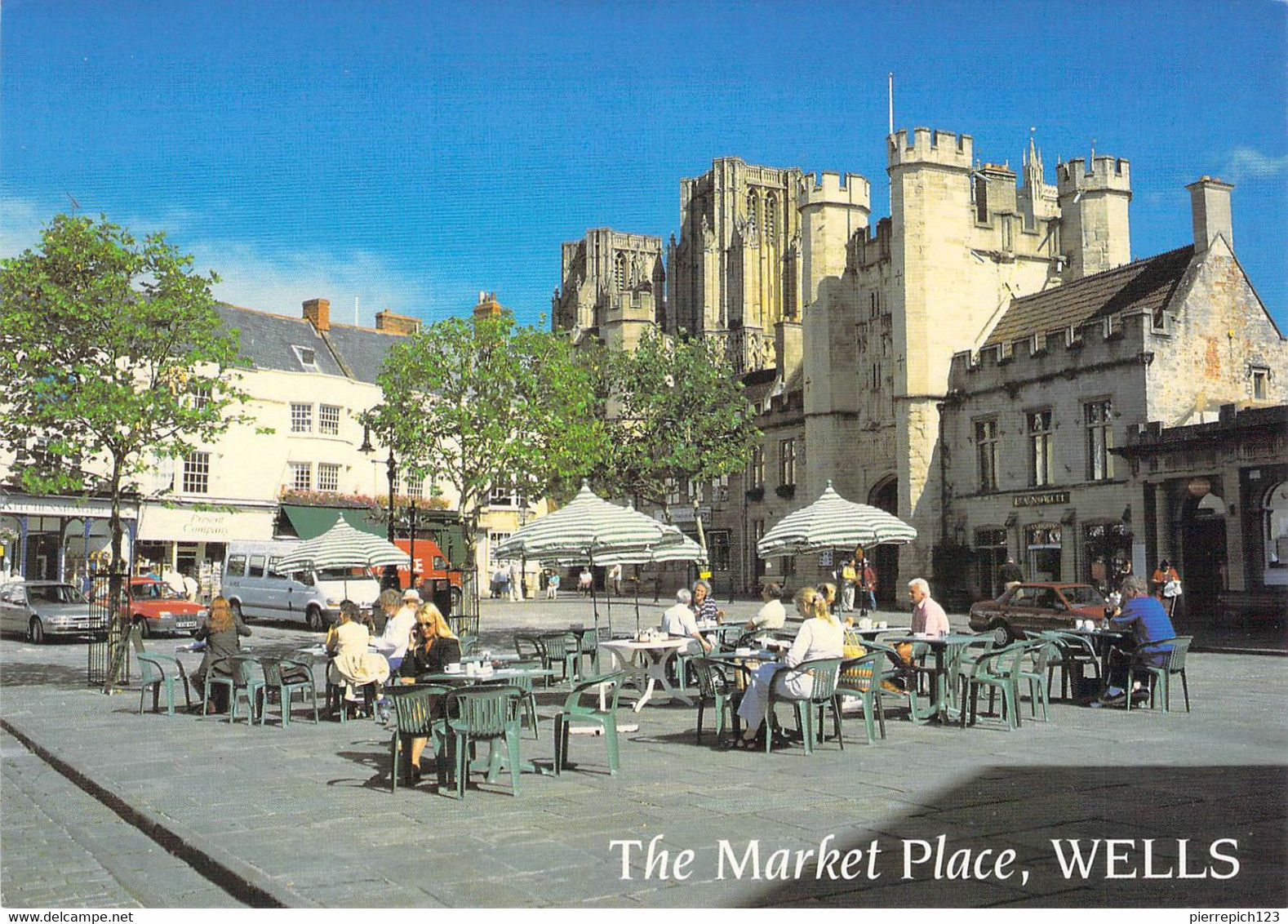 Wells - Place Du Marché Et Cathédrale - Wells