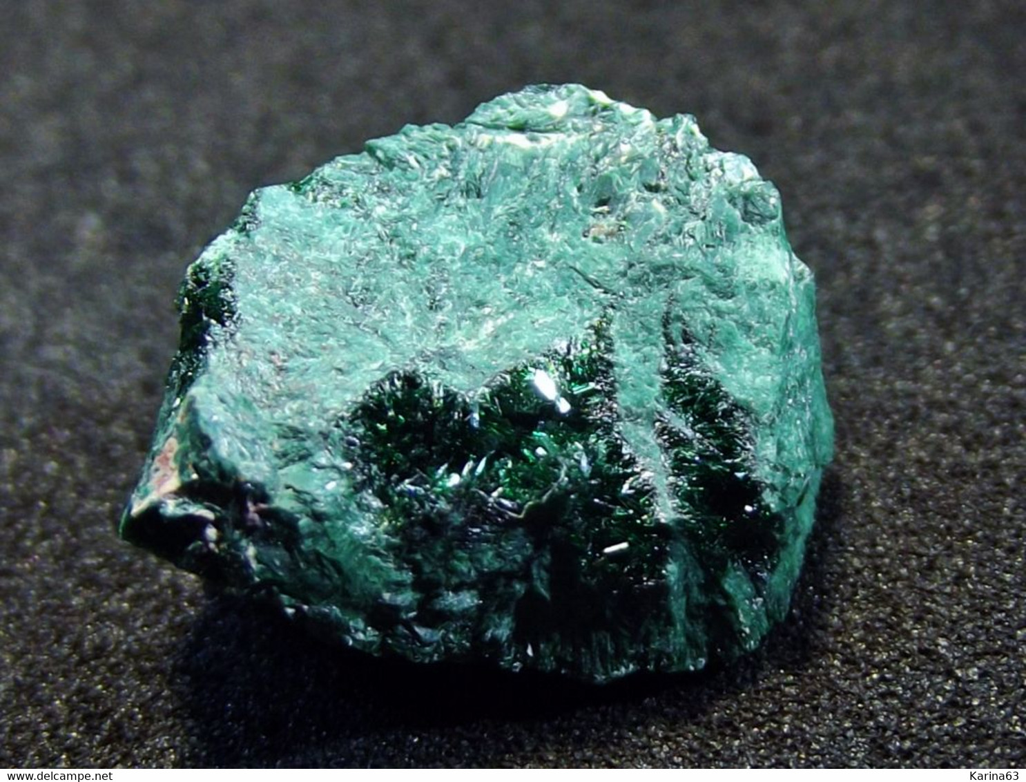 Atacamite Floater (1 X 1 X 0.5 Cm) Mount Gunson Copper Mines, Pernatty Lagoon - Stuart Shelf - S. Australia -  Australia - Minéraux