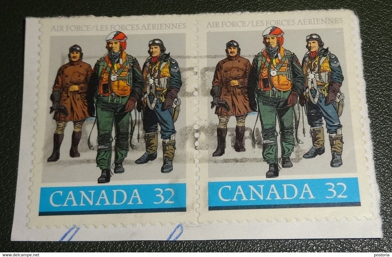 Canada - Michel - 942 - 1984 - Gebruikt  Onafgeweekt - Cancelled On Paper - Vliegtuigen -  2 X - Uniformen Air Force - Used Stamps