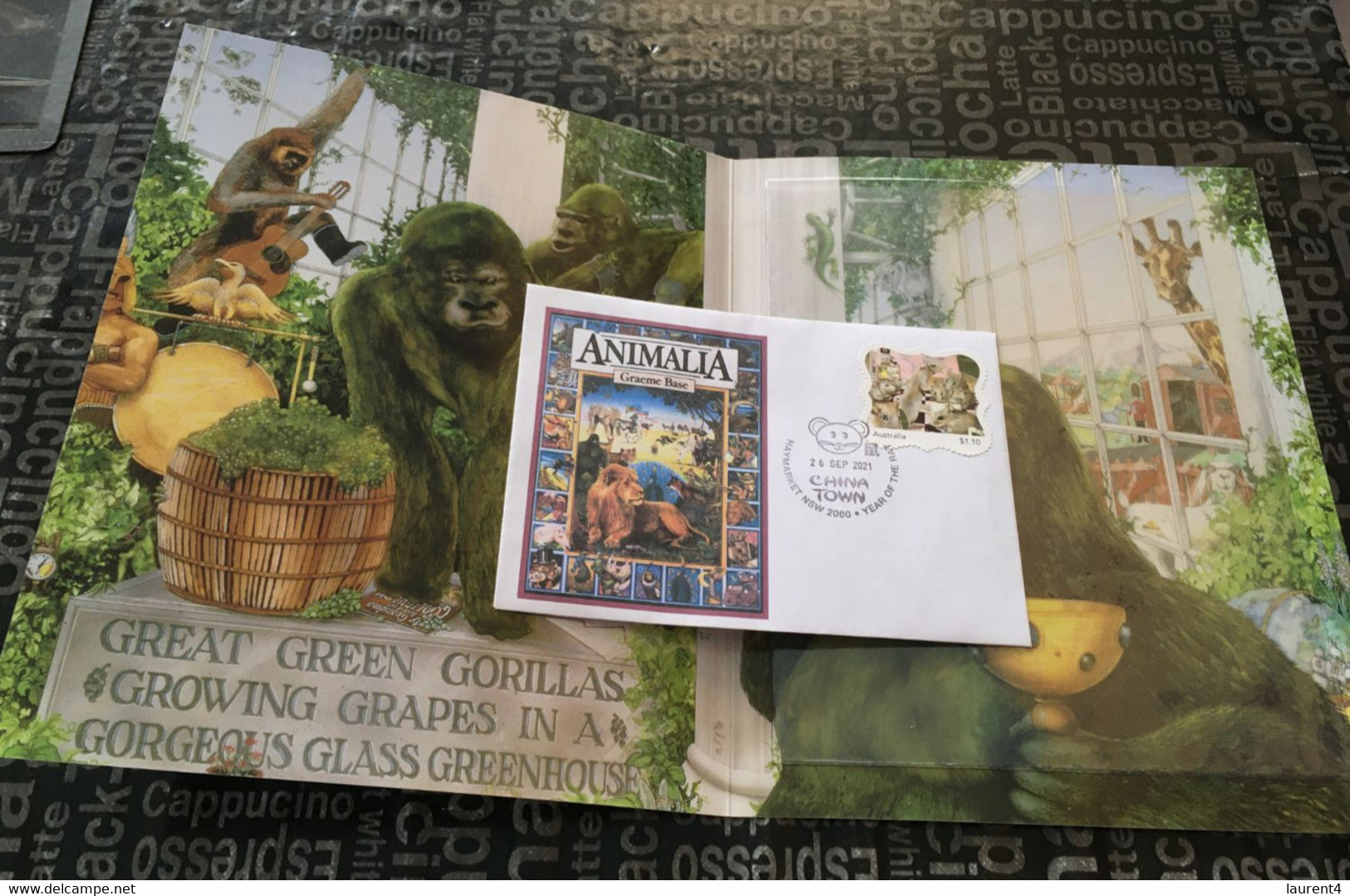 3-12-2021 - Australia - Animalia - Presentation Folder With 1 Cover - (with Mouse Stamp) - Presentation Packs