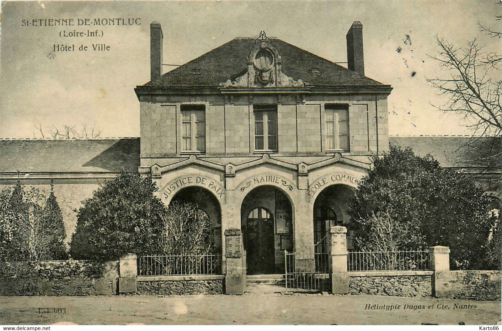 St étienne De Montluc * Vue Sur L'hôtel De Ville * Mairie - Saint Etienne De Montluc