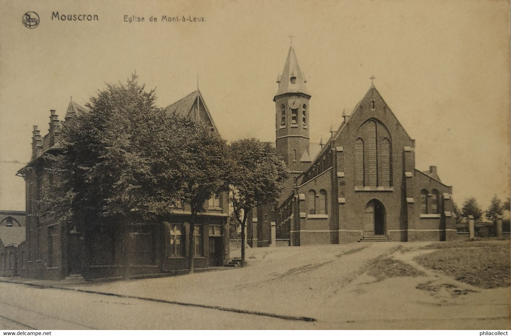 Mouscron //  Eglise De Mont A Leux 19?? - Moeskroen