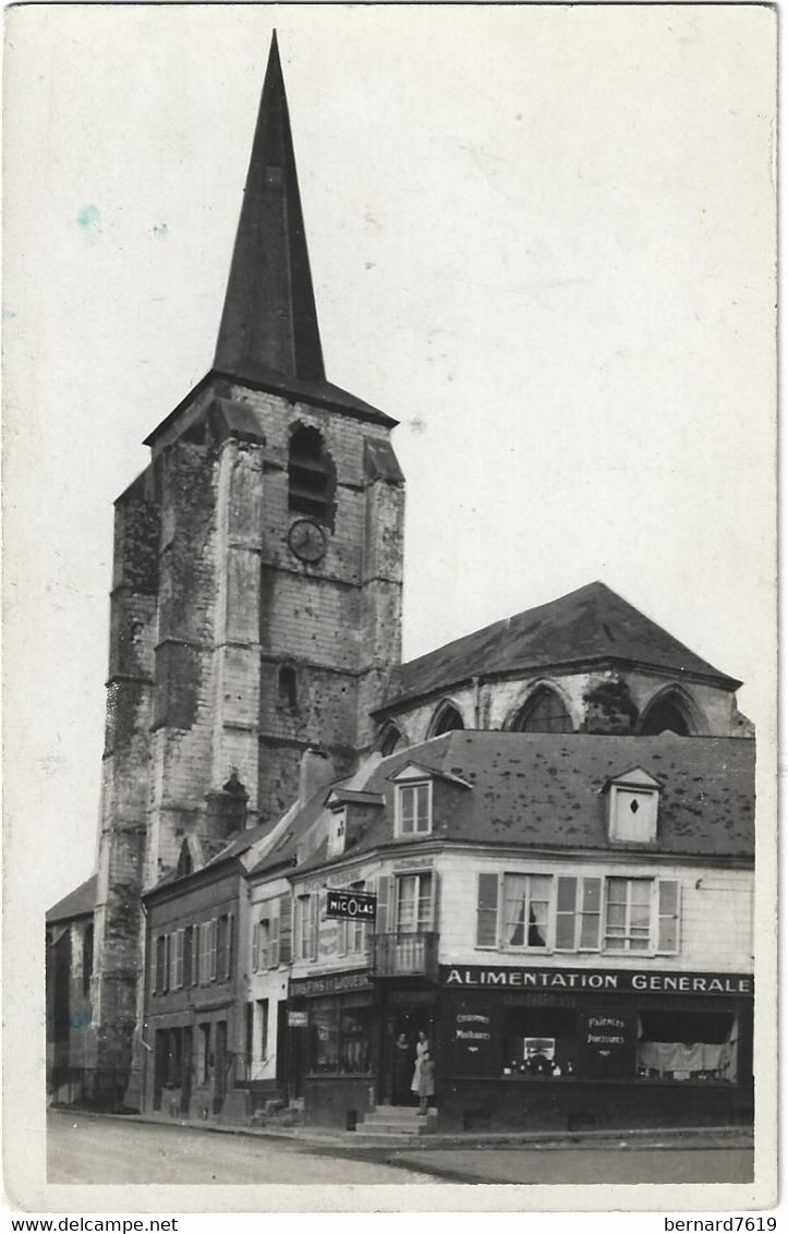 80    Oisemont -   Vue Sur L'eglise - Oisemont