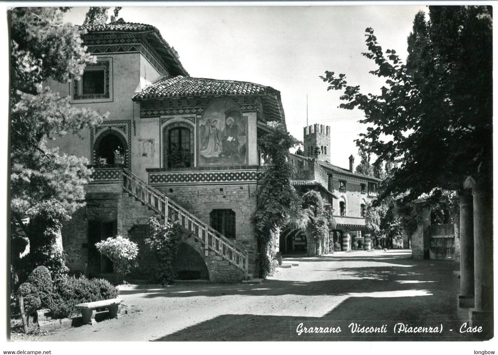 Grazzano Visconti - Piacenza - Case - Piacenza