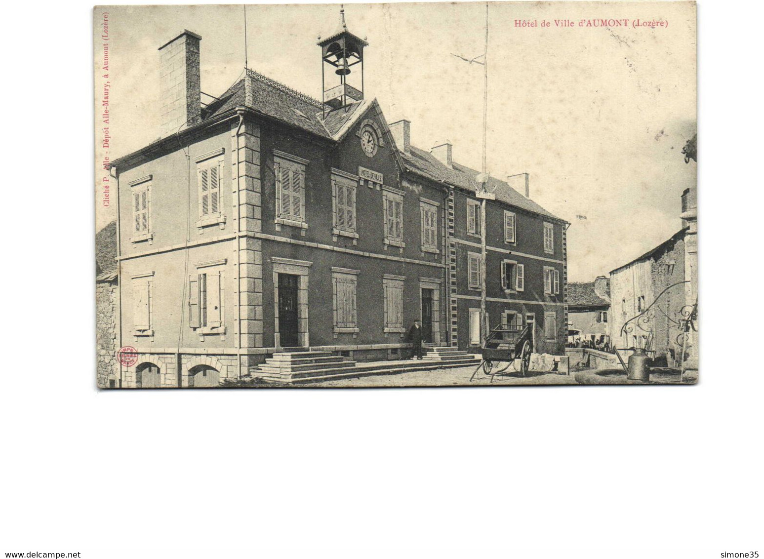 AUMONT AUBRAC  -PLACE DE HÖTEL DE VILLE LA FONTAINE ANIMËE - Aumont Aubrac