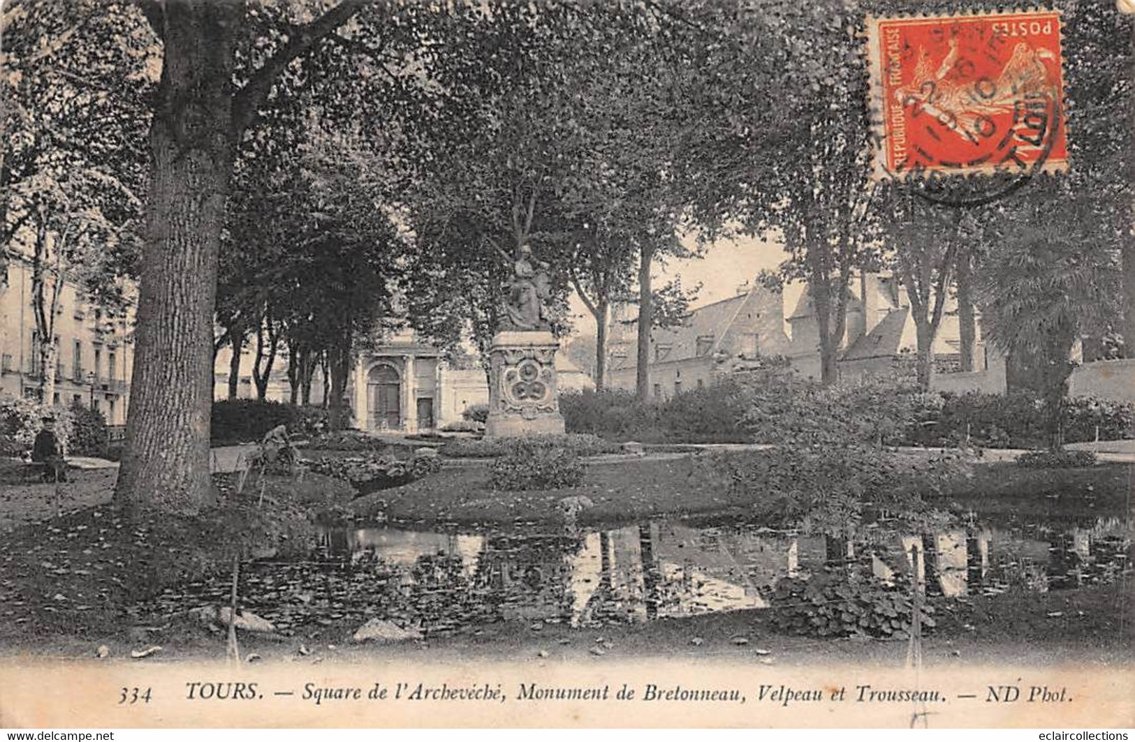 Tours       37        Edifice:  Monument De Bretonneau, Velpeau Et Trousseau.  Voir Scan) - Tours