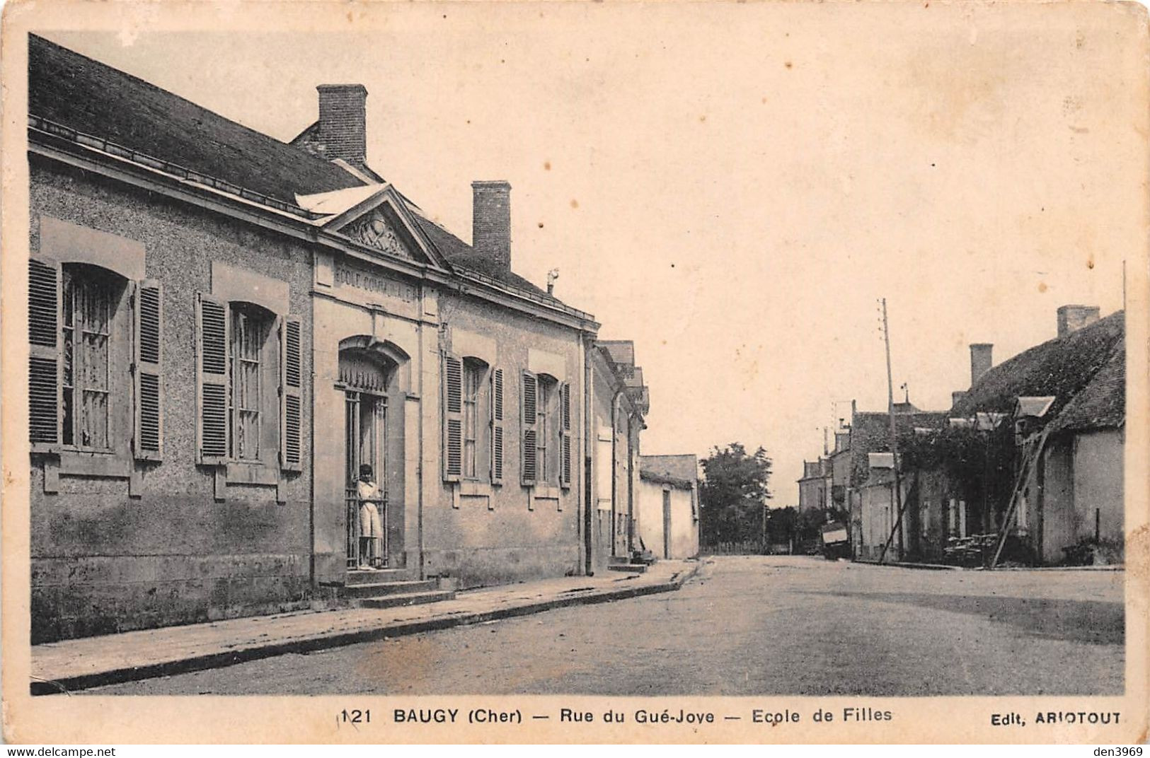 BAUGY - Rue Du Gué-Jove - Ecole Communale De Filles - Baugy