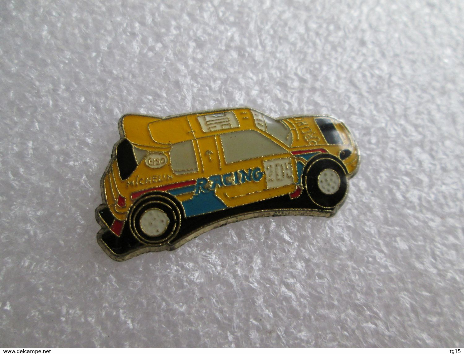 PIN'S    PEUGEOT  205 TURBO 16  RALLYE RAID  ESSO  MICHELIN   version epoxy