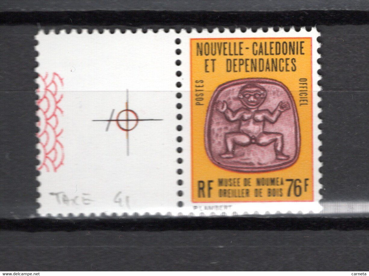 NOUVELLE CALEDONIE  SERVICE N° 41   NEUF SANS CHARNIERE COTE  3.00€  MUSEE OREILLER DE BOIS - Dienstzegels
