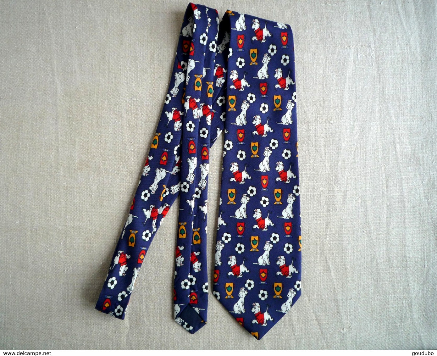 Cravate Les 101 Dalmatiens Disney  Voir Photos - Ties