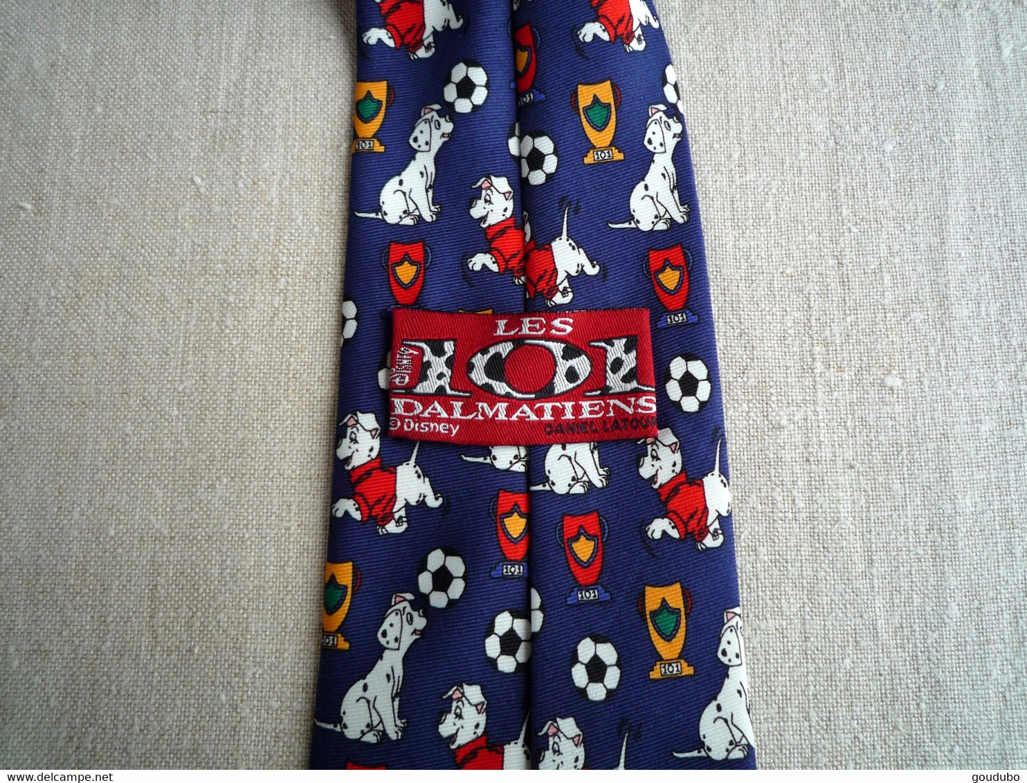 Cravate Les 101 Dalmatiens Disney  Voir Photos - Ties