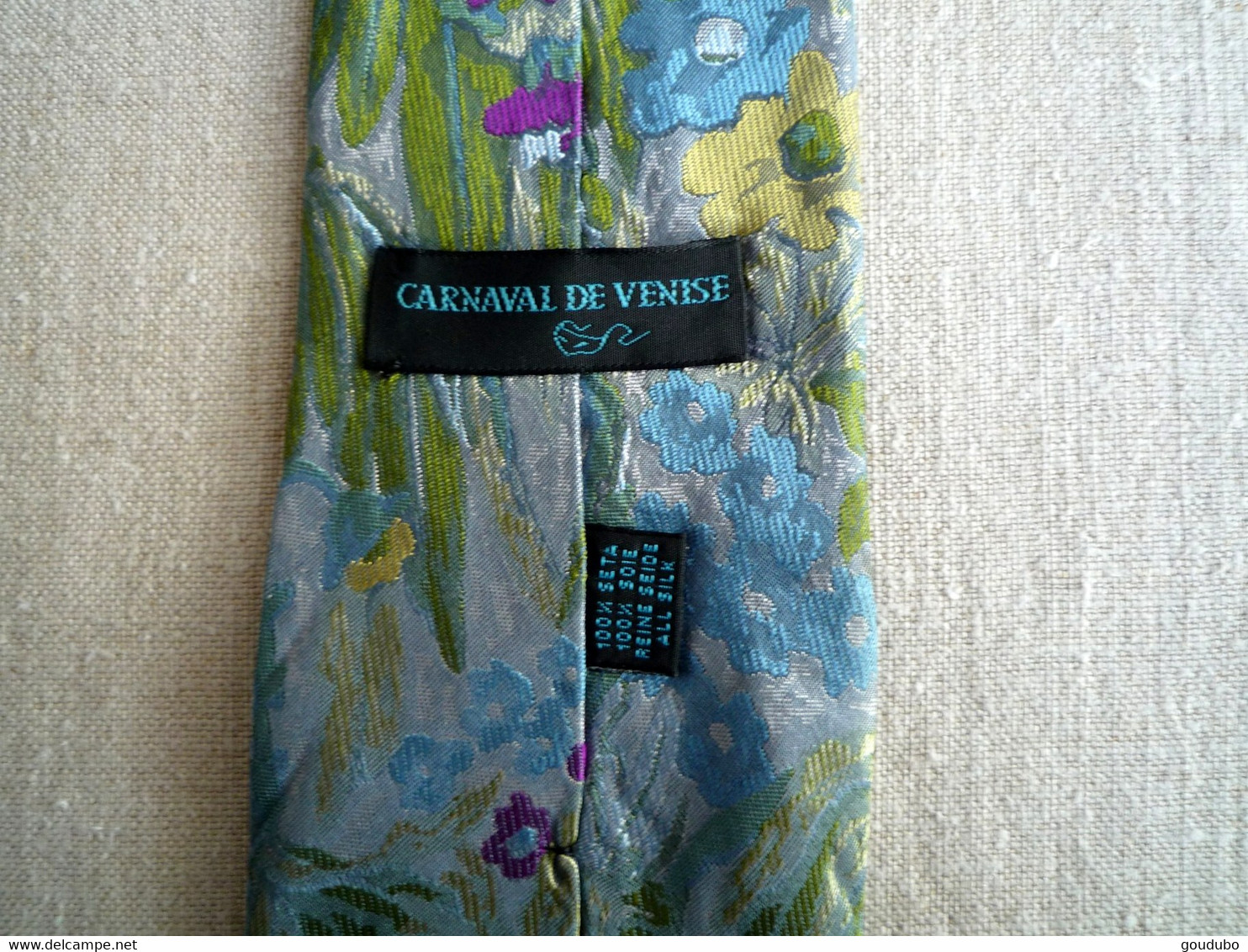 Cravate Carnaval De Venise Soie Nuances Fleurs Et Feuillage - Ties