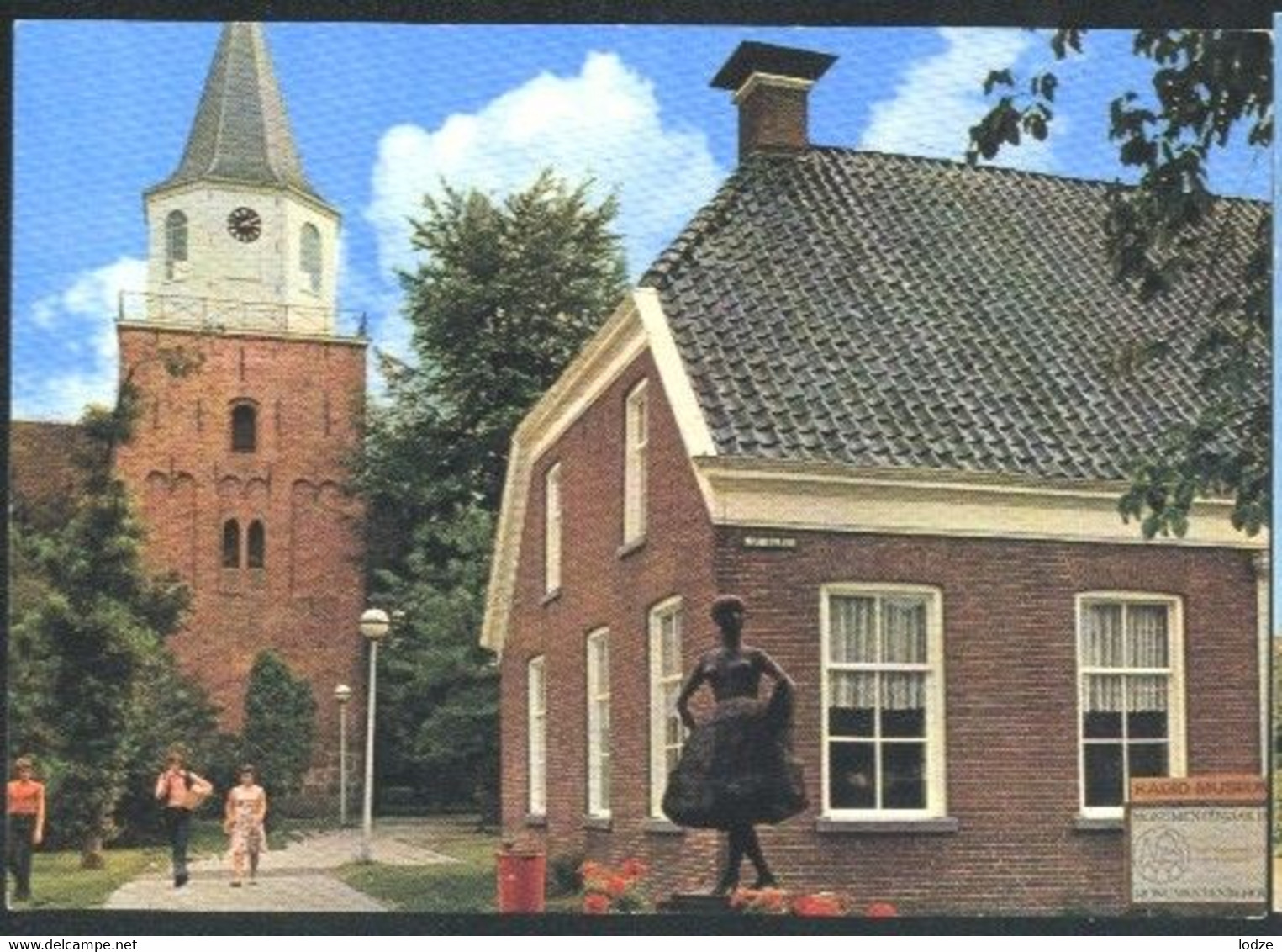 Nederland Holland Pays Bas Emmen Met De Nederlands Hervormde Kerk En Museum - Emmen