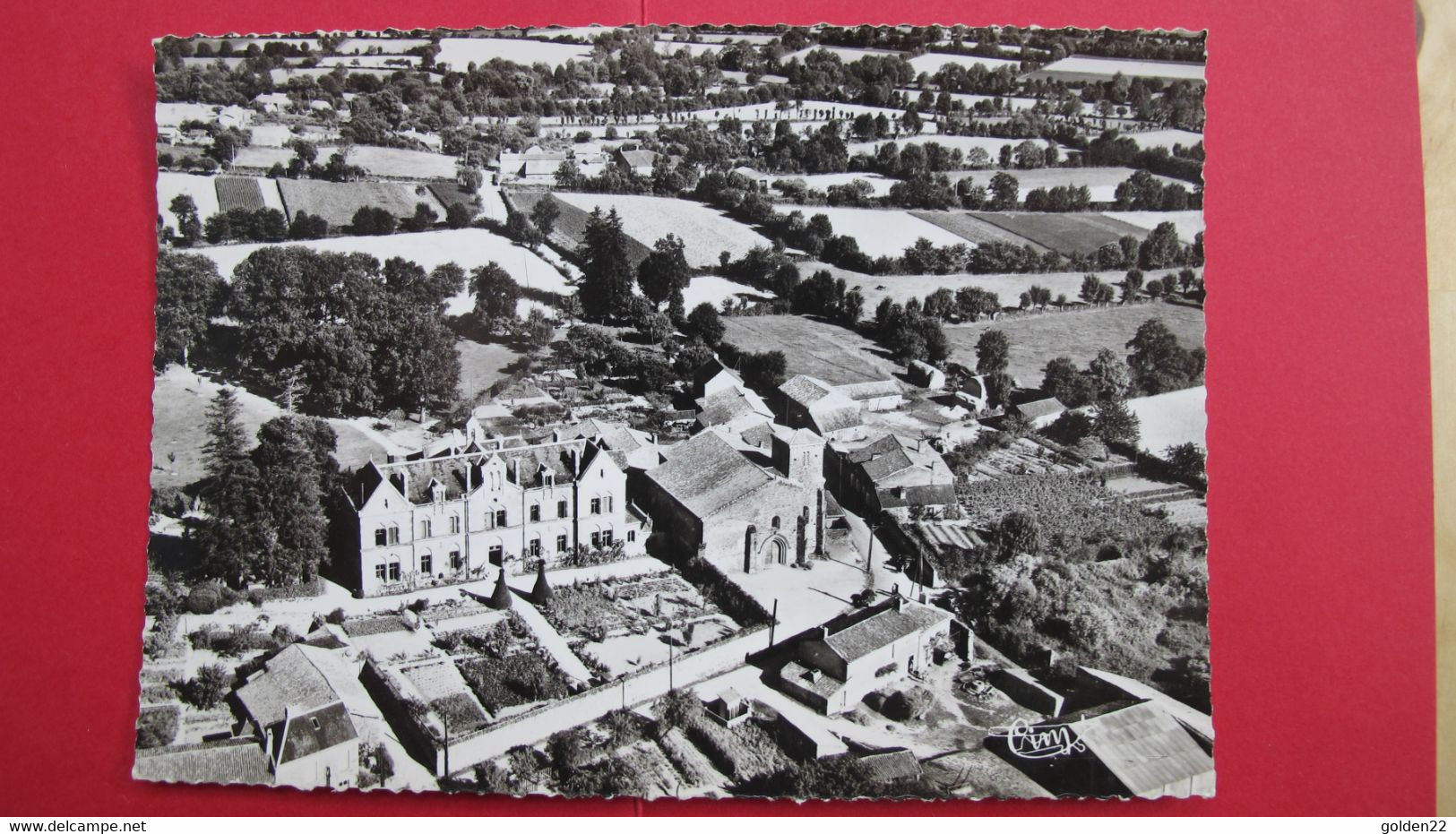 Environs De CERIZAY. Vue Aérienne De L'abbaye De Beauchêne. - Cerizay