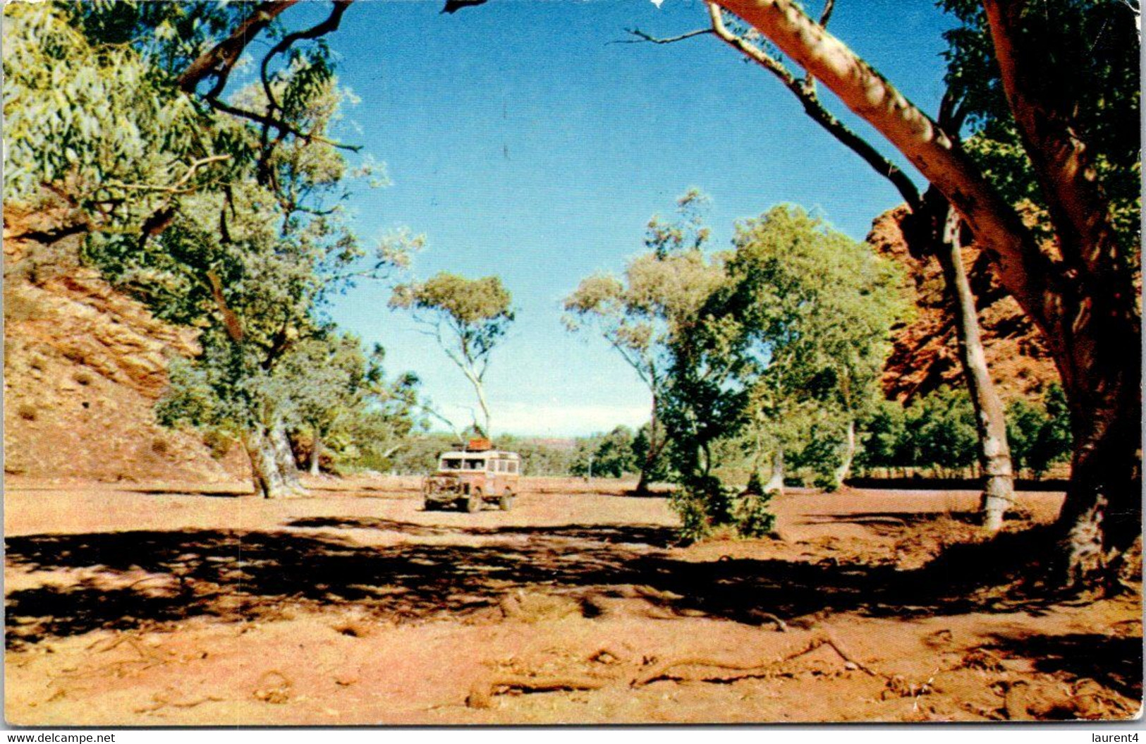(1 B 29)  Australia - NT - Alice Springs Todd River (posted With Queen Stamp) - Alice Springs