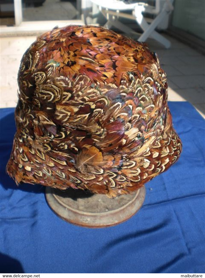 Cappello Semisferico In Piume Di Fagiano Anni 20  - Cod 25-29 - Voor 1900