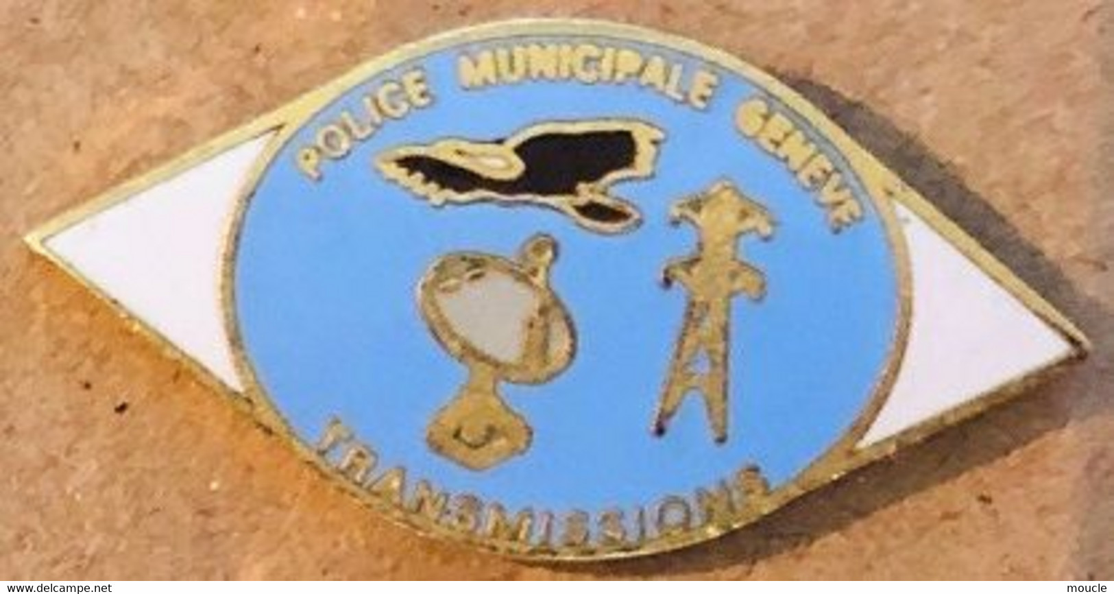 POLICE MUNICIPALE DE LA VILLE DE GENEVE - TRANSMISSION - ANTENNE - RADIO - RADAR - POLIZIE - GENF - POLICIA -   (28) - Polizei