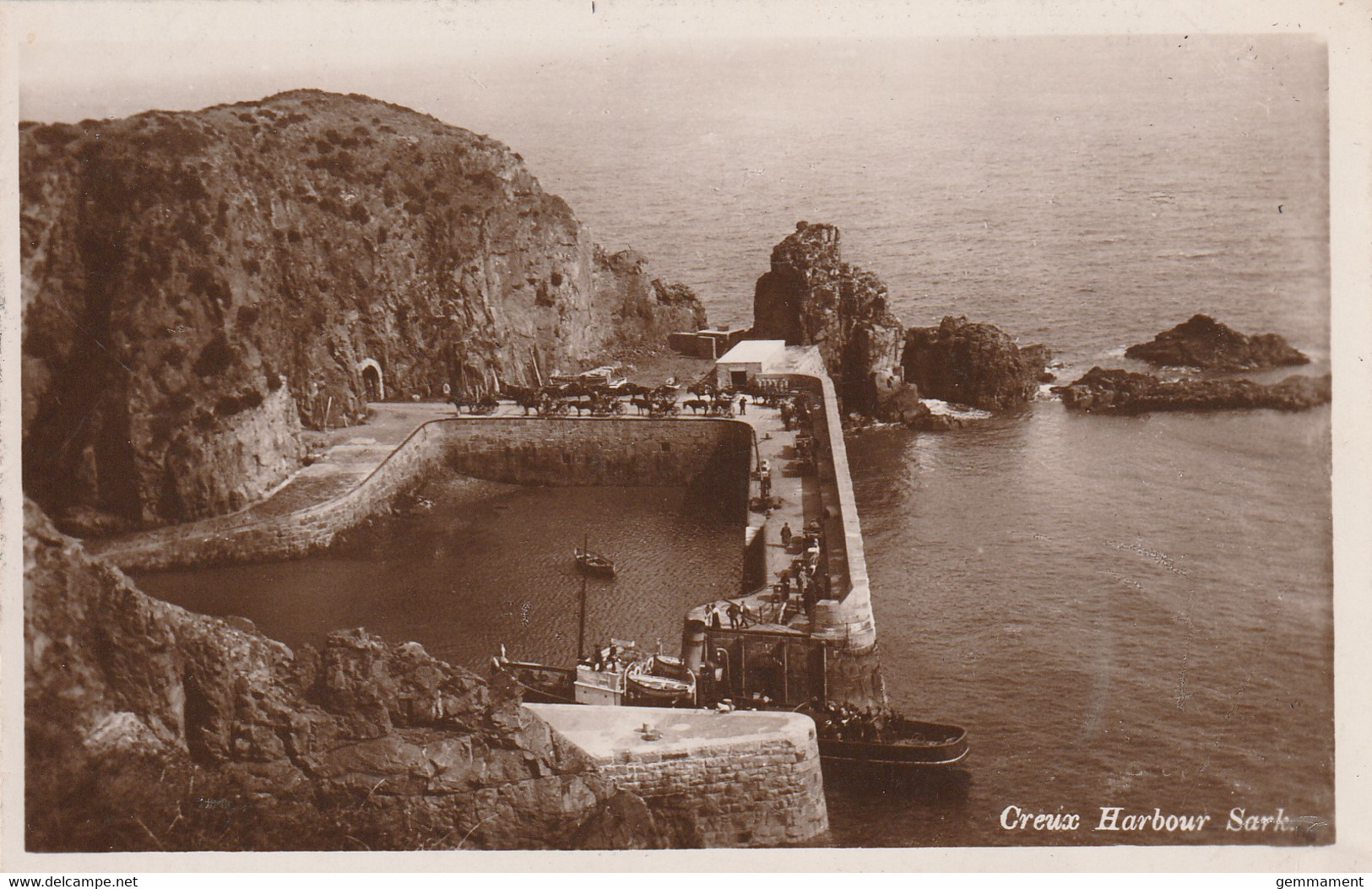 SARK - CREUX HARBOUR - Sark