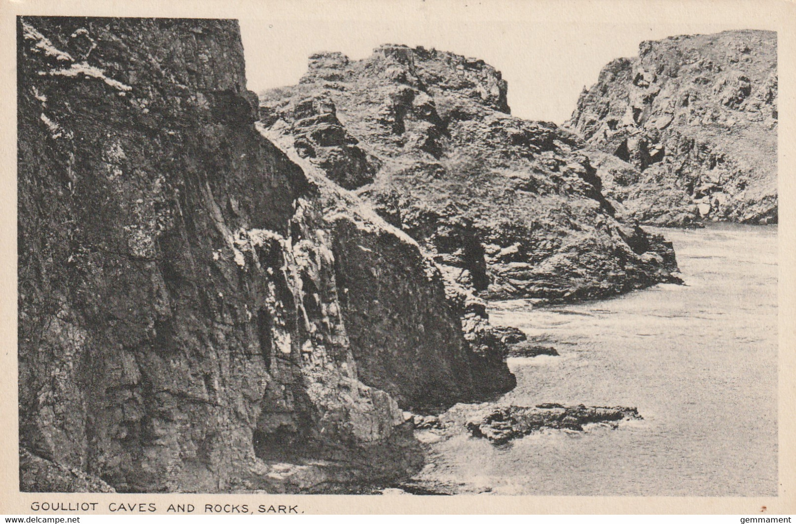 SARK - GOULLIOT CAVES AND ROCKS - Sark