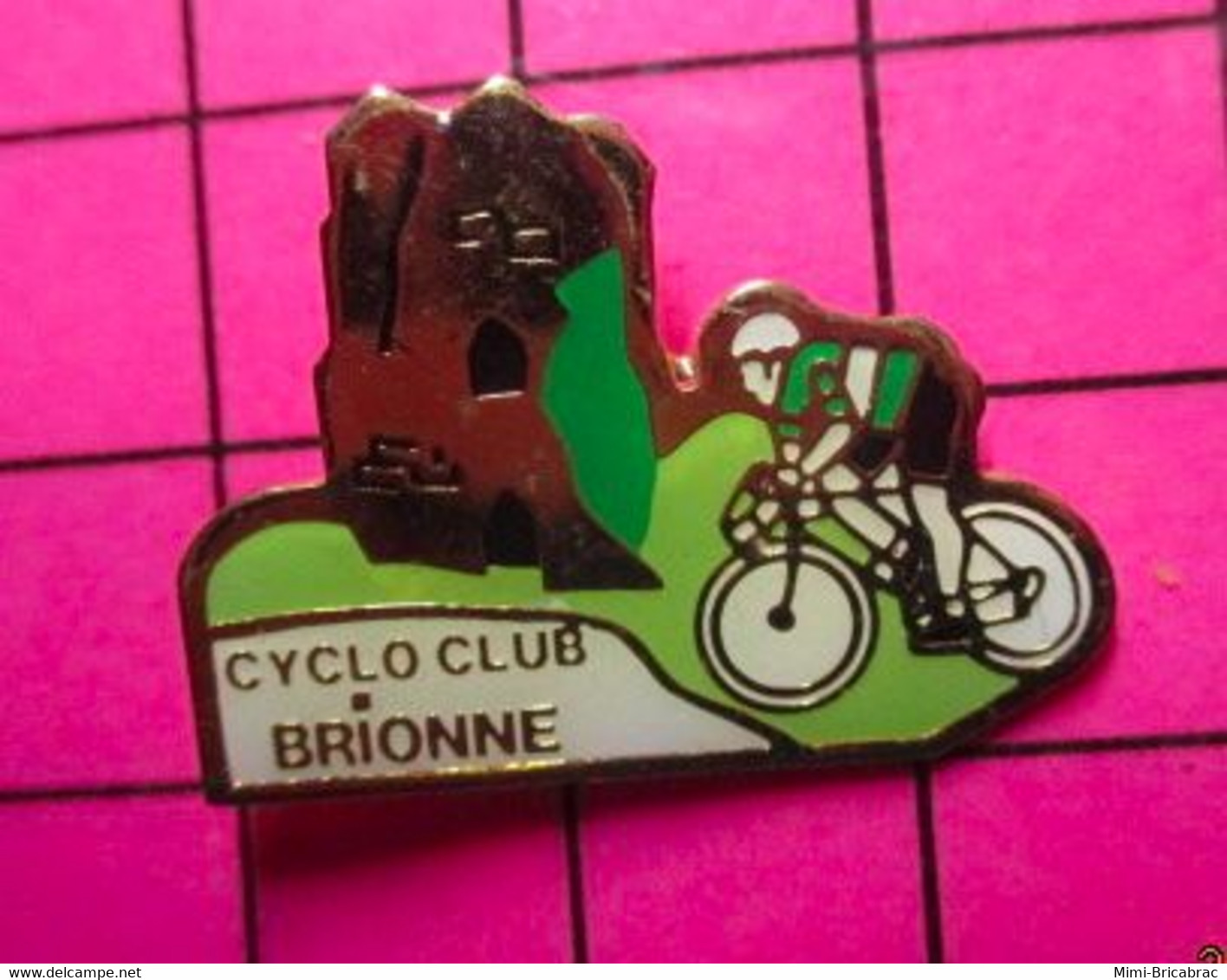 815B Pin's Pins / Beau Et Rare / THEME : SPORTS / CYCLISME CYCLO CLUB BRIONNE VELO - Cyclisme