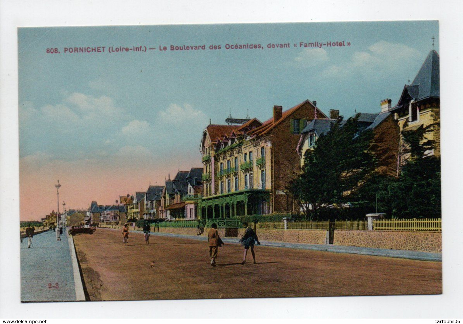 - CPA PORNICHET (44) - Le Boulevard Des Océanides, Devant Family-Hotel - Edition Chapeau 808 - - Pornichet