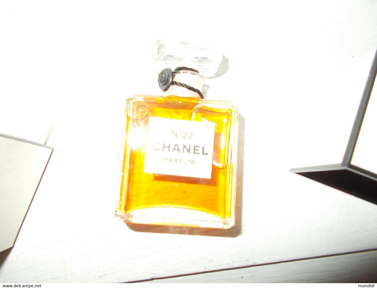 Ancien Flacon Miniature Parfum N° 22  Chanel Paris 7,5 Ml Scellé Boite Origine - Miniaturen Flesjes Dame (met Doos)