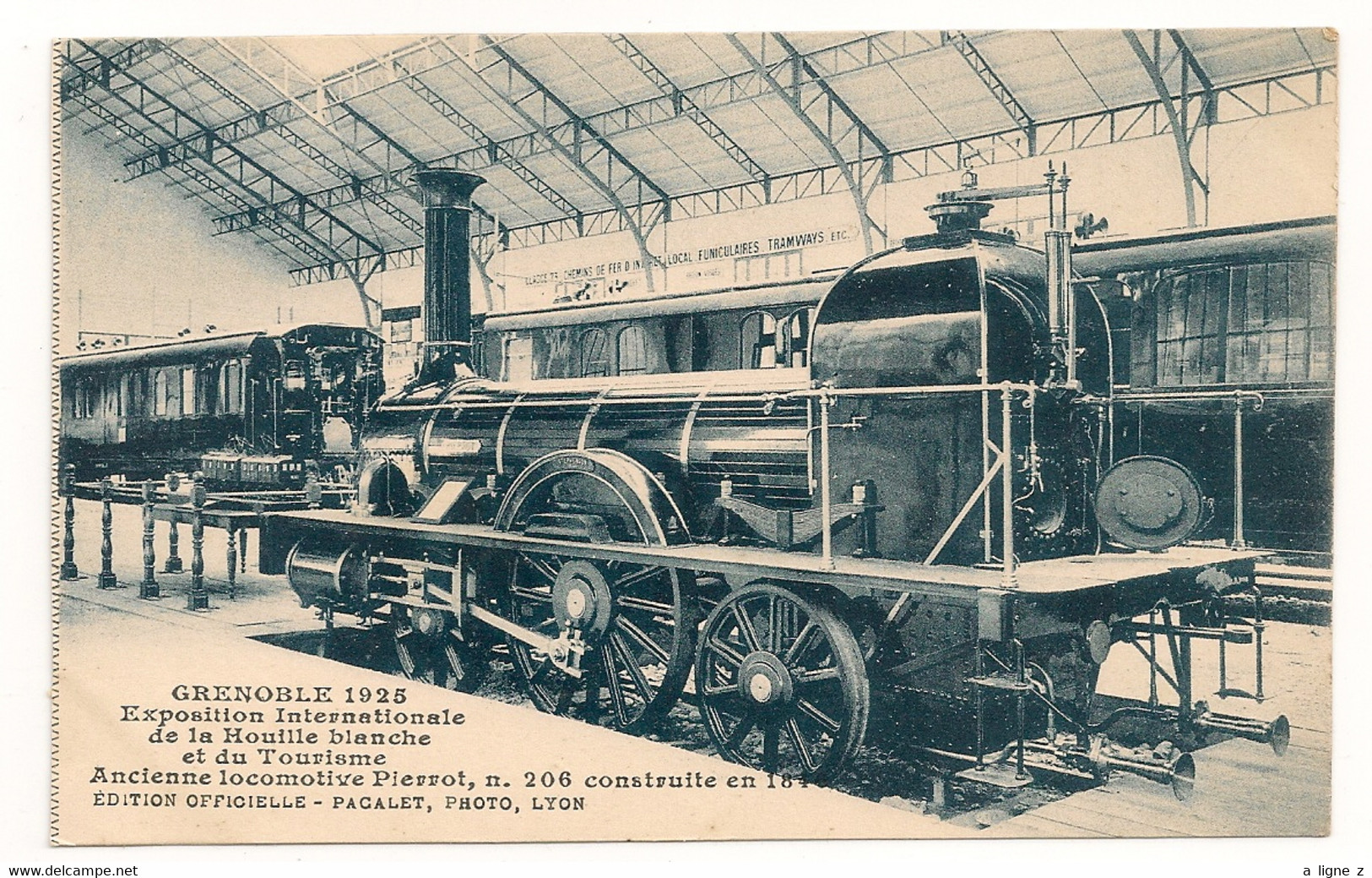 Ref 575 : CPA 38 GRENOBLE Ancienne Locomotive Pierrot - Grenoble