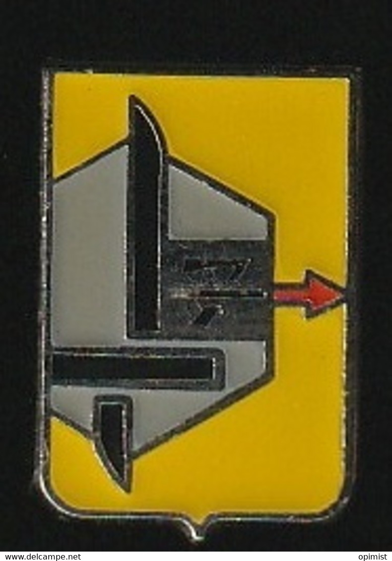 73110-Pin's.Militaire.Armée. - Militaria