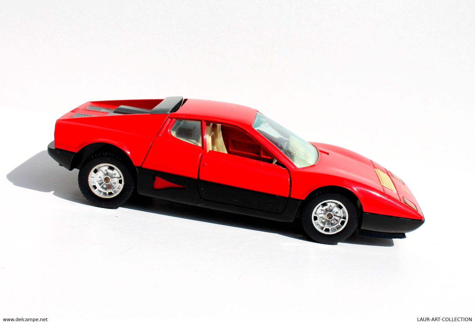 BURAGO - FERRARI BB512 - ECH: 1/24 - MADE IN ITALY ANCIENNE MINIATURE AUTOMOBILE     (0507.2) - Other & Unclassified