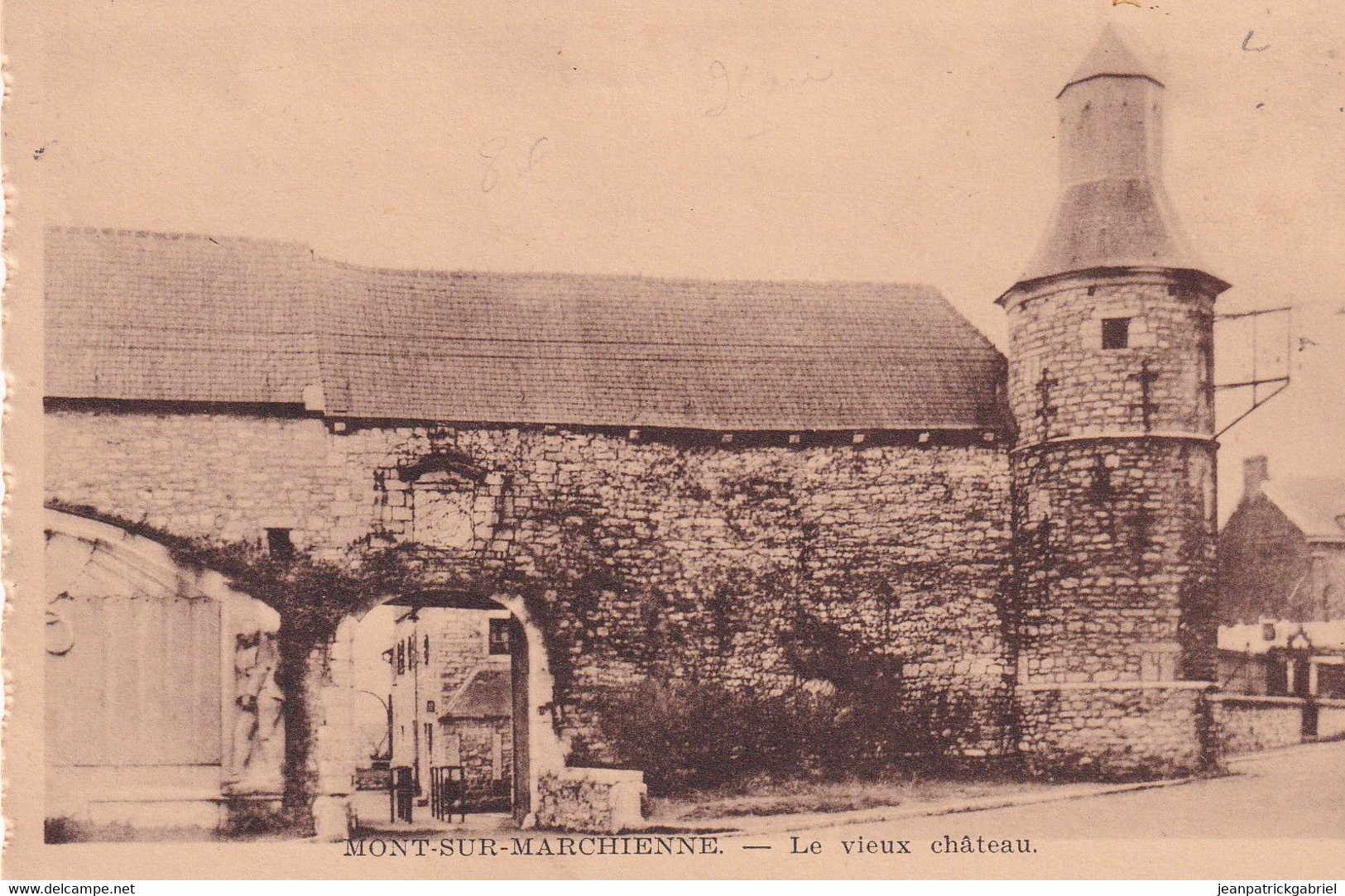 DEND Mont Sur Marchienne Le Vieux Chateau - Autres & Non Classés