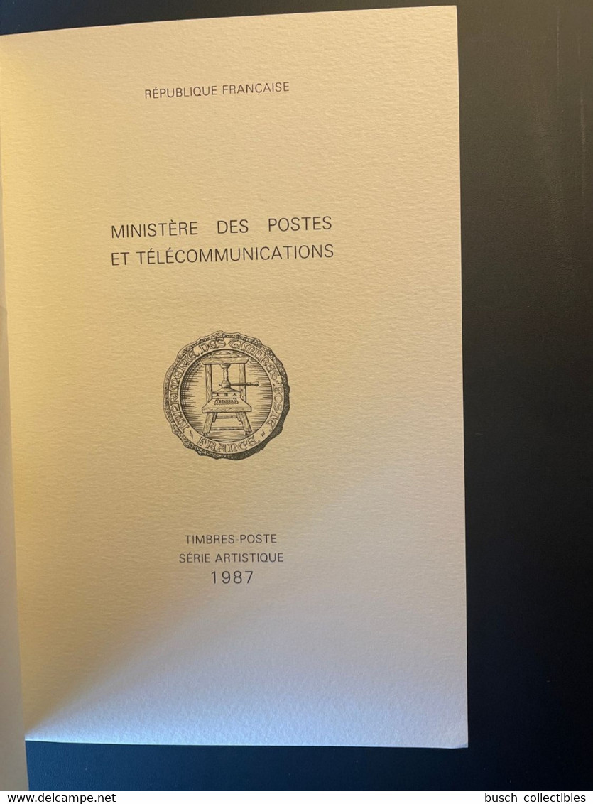 France 1987 COLLECTION ARTISTIQUE DU TIMBRE FRANCAIS SERIE ARTISTIQUE CADEAU DE MINISTRE LIVRE DES TIMBRES DE L'ANNEE - Documents De La Poste