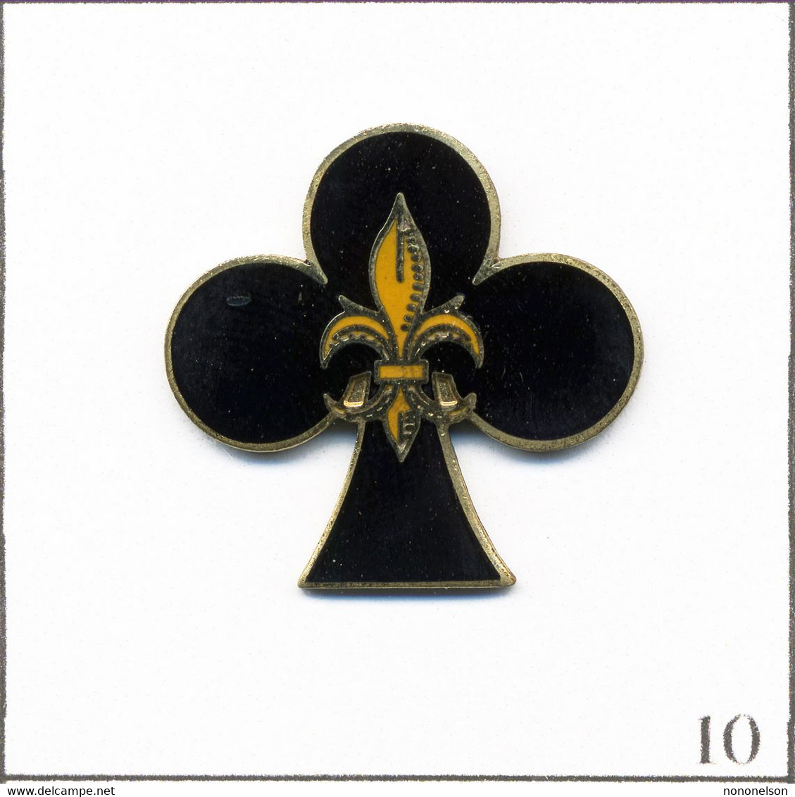 Pin's Jeu De Cartes / Série Bicentenaire Révolution (17891989)— Trèfle Avec Fleur De Lys. Est. DMI. EGF. T842-10 - Jeux