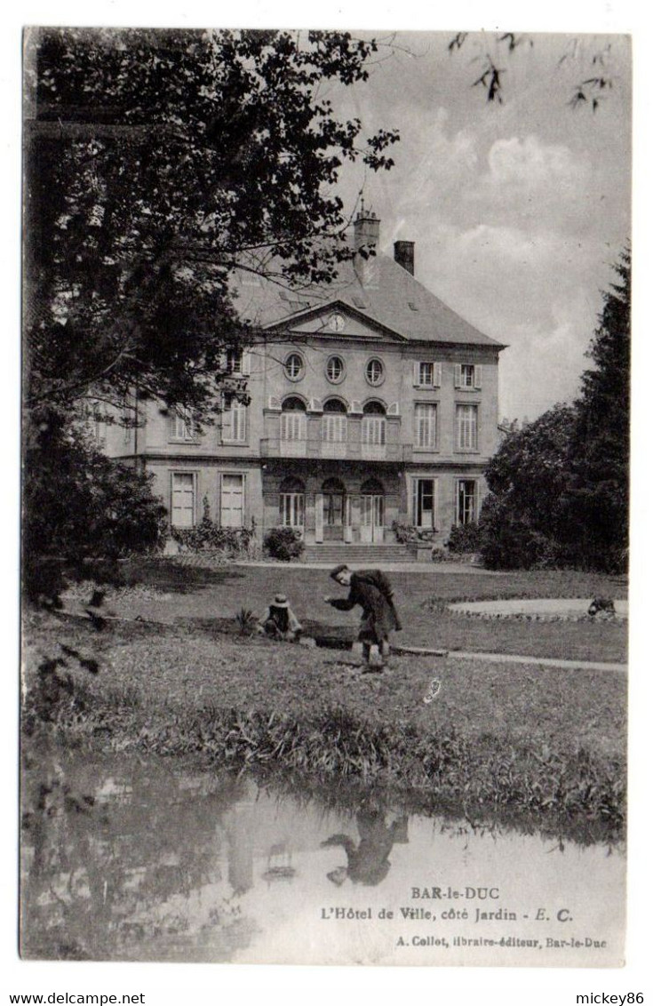 BAR LE DUC --- L'Hôtel De Ville , Coté Jardin   ( Animée ).........à Saisir - Bar Le Duc