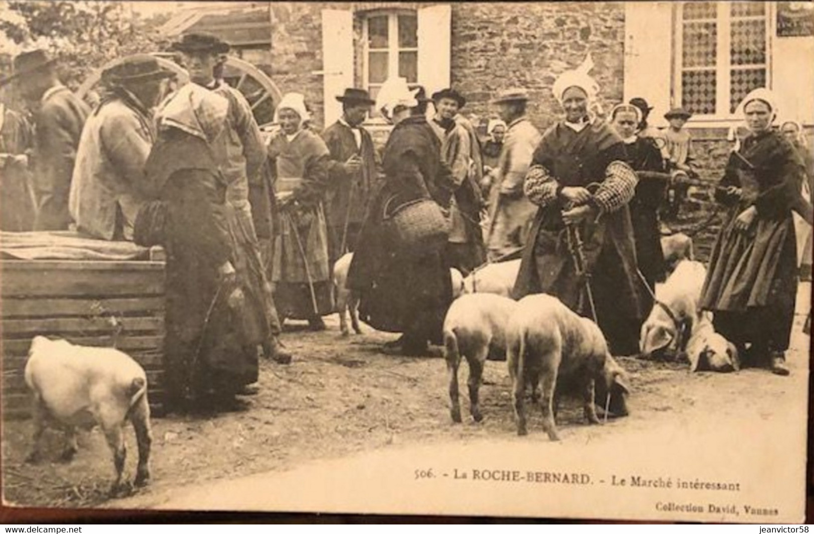 506 La Roche Bernard Le Marché Intéressant Cllection David Vannes - La Roche-Bernard